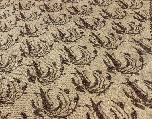 All - Over Floral Design Turkish Rug in Shades of Brown Vintage Turkish Rug with in Brown Shades rug/tu - isa - 7, origin/turkey kwarugs The design of this beautiful Oushak rug is the all - over flower design in brown set on a tan background. ... - Keivan Woven ArtsTU - ISA - 7 - 2904Rug