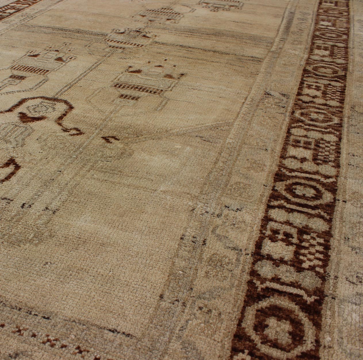 Taupe Background Turkish Vintage Oushak Rug with Tribal Design in Brown & Cream Taupe background Turkish vintage Oushak rug with tribal design in brown and cream, rug isa - 9, country of origin / type: Turkey / Oushak, circa mid - 20th century ... - Keivan Woven ArtsTU - ISA - 9 - 2908Rug