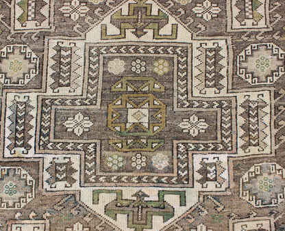 Antique Turkish Oushak Rug with Sub - Geometric Medallion in Green and Brown Antique Turkish Oushak rug with sub - geometric medallion in green and brown, rug moz - 10, country of origin / type: Turkey / Oushak, circa mid - 20th century. This an... - Keivan Woven ArtsTU - MOZ - 10 - 2430Rug