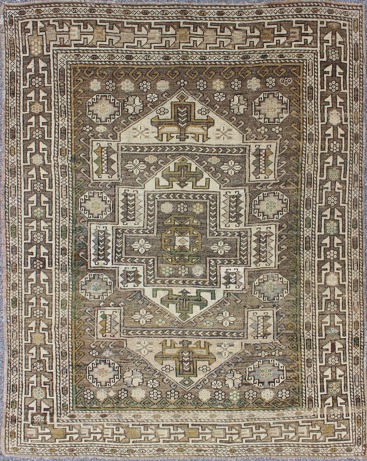 Antique Turkish Oushak Rug with Sub - Geometric Medallion in Green and Brown Antique Turkish Oushak rug with sub - geometric medallion in green and brown, rug moz - 10, country of origin / type: Turkey / Oushak, circa mid - 20th century. This an... - Keivan Woven ArtsTU - MOZ - 10 - 2430Rug