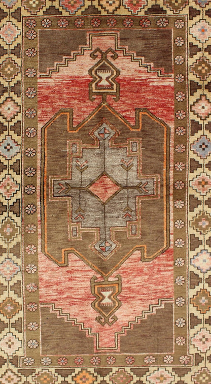 Vintage Turkish Oushak Rug with Tribal Design in Rose, Brown and Yellow, rug mte - 136546, country of origin / type: Turkey / Oushak, circa mid - 20th century This vintage Turkish Oushak carpet (circa mid - 20th century) features a tribal central meda... - Keivan Woven ArtsTU - MTE - 136546 - 4980Rug