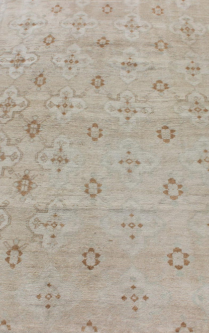 Keivan Woven Arts - Muted Oushak with All - Over Tribal Design in Light Tones of Taupe and Browns Vintage Turkish Oushak with flowers and Geometric motifs, rug TU - MTU - 101, country of origin / type: Turkey / Oushak, circa 1940 This magnifice... - Keivan Woven ArtsTU - MTU - 101 - 11060Rug