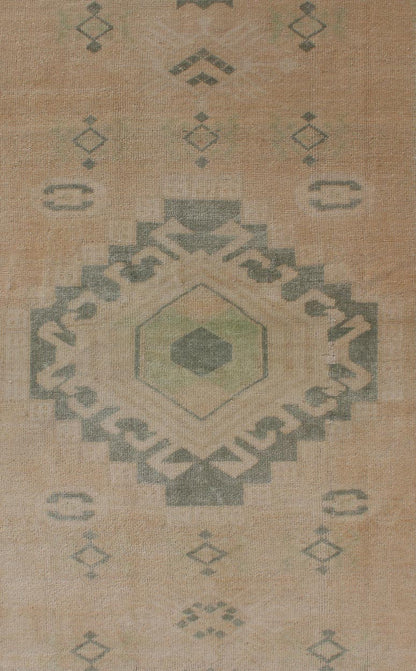 Vintage hand Knotted Oushak Rug With Central Medallion Warm Tones With Green Tones Vintage Oushak rug with central medallion warm green tones and earthy tones, Keivan Woven Arts Rug TU - MTU - 107, country of origin / type: Turkey / Oushak, circa mi... - Keivan Woven ArtsTU - MTU - 107 - 11074Rug