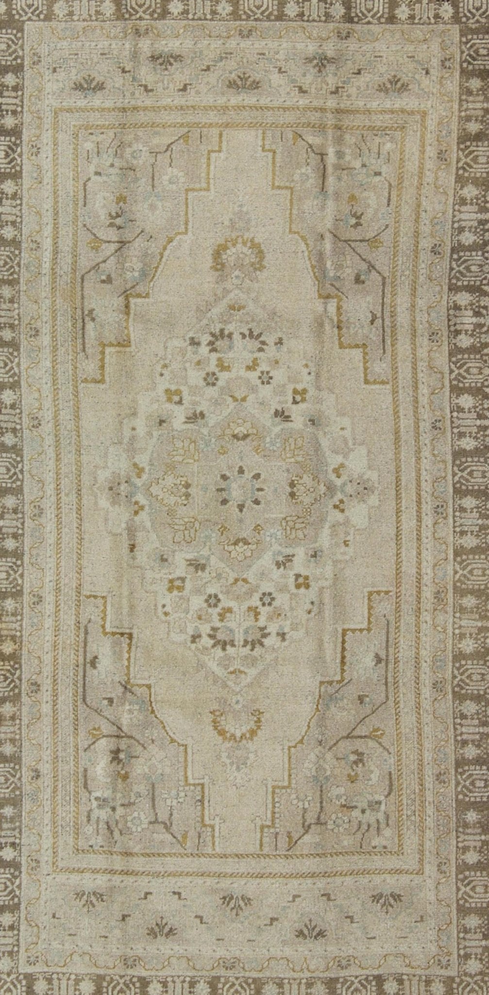 Mid - Century Vintage Oushak Rug from Turkey with Floral Geometric Medallion, rug mtu - 112992, country of origin / type: Turkey / Oushak, circa mid - 20th century This faded vintage Turkish Oushak carpet (circa mid - 20th century) features a central me... - Keivan Woven ArtsTU - MTU - 112992 - 3684Rug