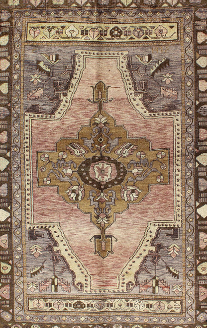 Turkish Vintage Oushak Rug With Medallion in Gray, Pink and Purple. Turkish Vintage Oushak Rug With Medallion in Gray, Pink and Purple. Keivan Woven Arts / rug TU - MTU - 136562, country of origin / type: Turkey / Oushak, circa mid - 20th century. ... - Keivan Woven ArtsTU - MTU - 136562 - 5002Rug