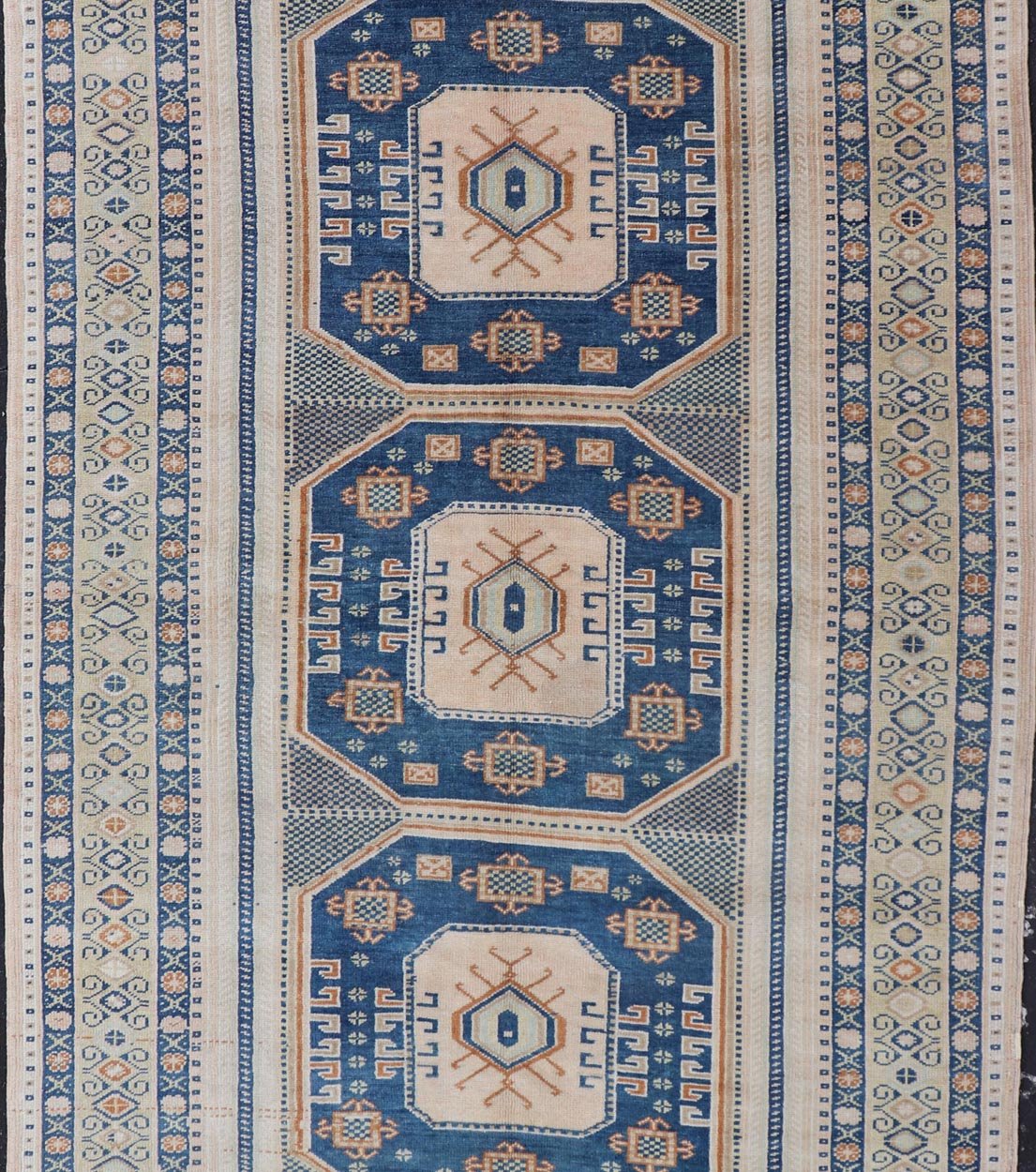 Blue and Cream Turkish Oushak Rug Vintage with Three Medallion Design Vintage Hand Knotted Turkish Oushak carpet with medallion design in cream, blue, and green. Keivan Woven Arts / rug TU - MTU - 171, country of origin / type: Turkey / Oushak, circ... - Keivan Woven ArtsTU - MTU - 171 - 19148Rug