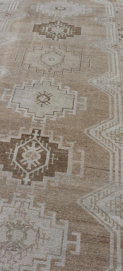 Tan, Taupe, and Brown Persian Malayer antique runner from Persia with geometric motifs, Keivan Woven Arts / rug TU - MTU - 221, country of origin / type: Iran / Malayer, circa 1920 Measures: 2'8 x 9'9 Antique Persian Malayer Runner All - O... - Keivan Woven ArtsTU - MTU - 221 - 18752Rug