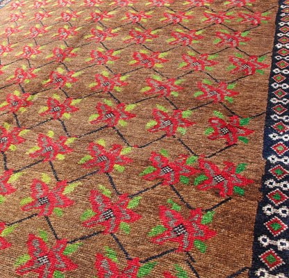 Turkish Oushak Carpet with Poinsettia Design With A Light Brown Background All - over floral design vintage Turkish Oushak. Keivan Woven Arts / rug TU - MTU - 3315, country of origin / type: Turkey / Oushak, circa 1940. This vintage Turkish... - Keivan Woven ArtsTU - MTU - 3315 - 6187Rug