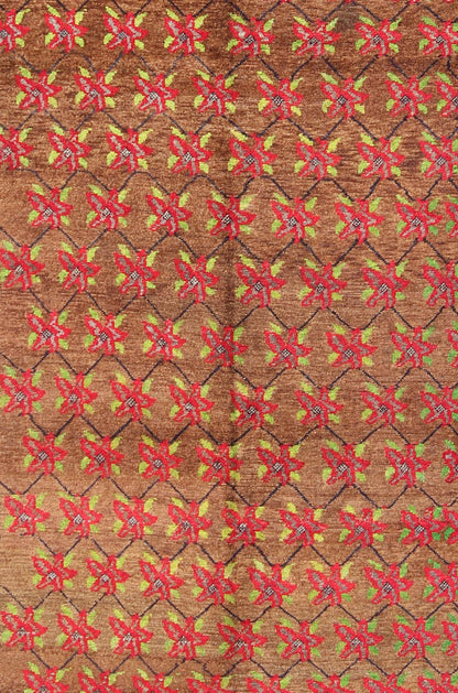 Turkish Oushak Carpet with Poinsettia Design With A Light Brown Background All - over floral design vintage Turkish Oushak. Keivan Woven Arts / rug TU - MTU - 3315, country of origin / type: Turkey / Oushak, circa 1940. This vintage Turkish... - Keivan Woven ArtsTU - MTU - 3315 - 6187Rug