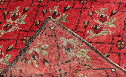 Vintage Turkish Konya Rug in Regal Red and Black Latticework Pattern Measures: 8' x 10'8 Handwoven in Turkey, this one - of - a - kind vintage Konya rug creates a dynamic aesthetic through rich color and traditional patterns. A nod to rich Ott... - Keivan Woven ArtsTU - MTU - 3491 - 6859Rug