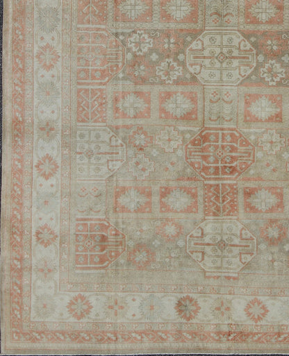 Vintage Turkish Khotan Rug with Sub - Geometric Grid Design and Detailed Borders, rug tu - mtu - 3748, country of origin / type: Turkey / Khotan, circa 1950 This stunning vintage Turkish Oushak carpet (circa mid - 20th century) features an alternating g... - Keivan Woven ArtsTU - MTU - 3748 - 9160Rug