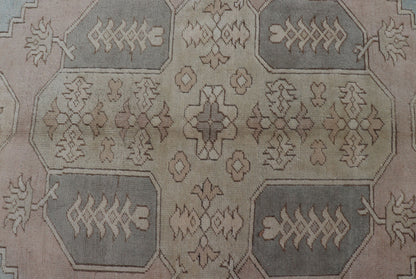Vintage Turkish Oushak rug with vining florals in light blue, light brown and tan rug tu - mtu - 3749, country of origin / type: Turkey / Oushak, circa 1940 This beautiful vintage rug from mid - 20th century Turkey features an intricate design, which ... - Keivan Woven ArtsTU - MTU - 3749 - 9164Rug