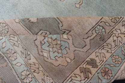 Vintage Turkish Oushak rug with vining florals in light blue, light brown and tan rug tu - mtu - 3749, country of origin / type: Turkey / Oushak, circa 1940 This beautiful vintage rug from mid - 20th century Turkey features an intricate design, which ... - Keivan Woven ArtsTU - MTU - 3749 - 9164Rug