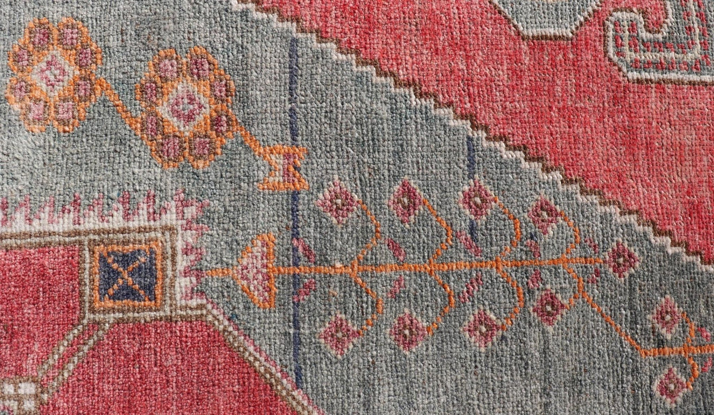 Vintage Turkish Oushak Rug Medallion Design in Red, Gray, and Orange. Measures: 5'7 x 9'11 Vintage Turkish Oushak Rug Medallion Design in Red, Gray, and Orange. Keivan Woven Arts / rug TU - MTU - 4658, country of origin / type: Turkey / Oushak, circ... - Keivan Woven ArtsTU - MTU - 4658 - 22009Rug