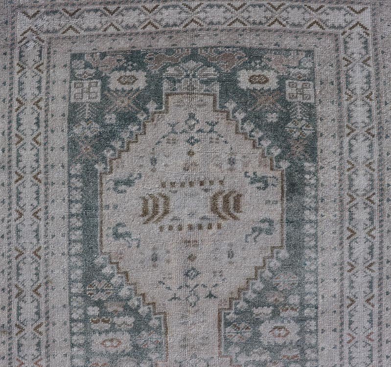 Measures: 3'2 x 9'4 Vintage Turkish Oushak Rug with Central Medallions in Cream and Light Green. Keivan Woven Arts / Rug TU - MTU - 4660, country of origin / type: Turkey / Oushak, circa mid - 20th century. This vintage Turkish Oushak rug (circa mid - 2... - Keivan Woven ArtsTU - MTU - 4660 - 22015Rug