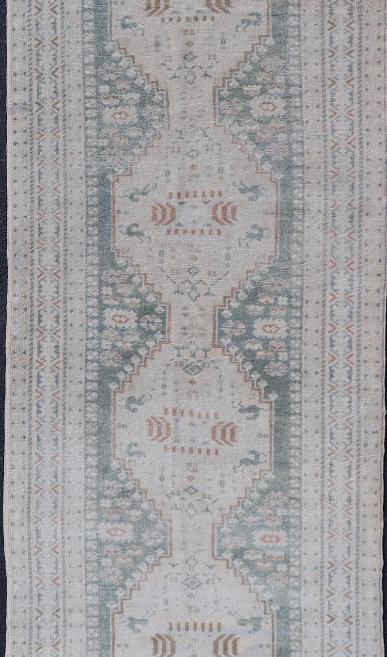 Measures: 3'2 x 9'4 Vintage Turkish Oushak Rug with Central Medallions in Cream and Light Green. Keivan Woven Arts / Rug TU - MTU - 4660, country of origin / type: Turkey / Oushak, circa mid - 20th century. This vintage Turkish Oushak rug (circa mid - 2... - Keivan Woven ArtsTU - MTU - 4660 - 22015Rug