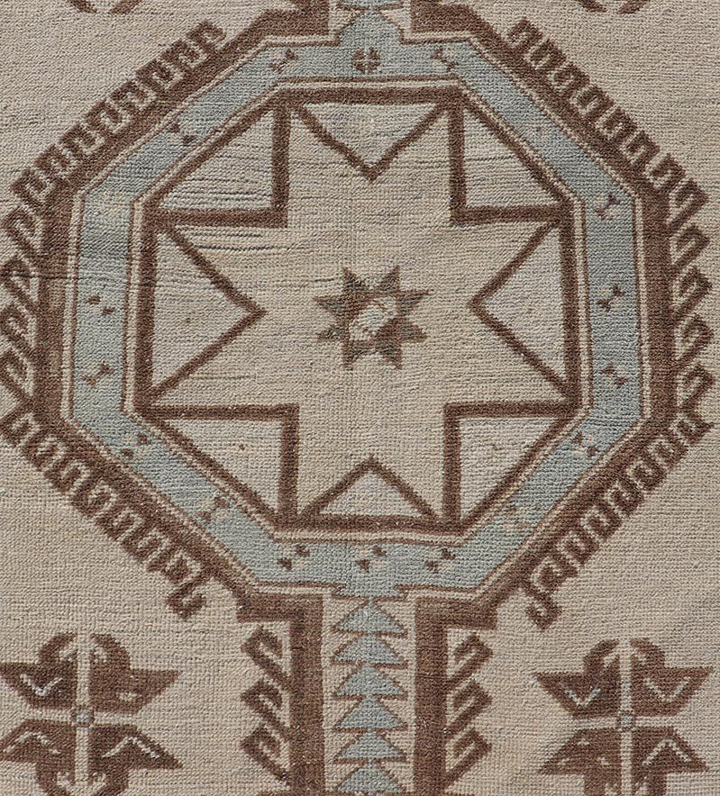 Measures: 3'1 x 9'0 Vintage Turkish Oushak Runner with Geometric Medallions in Neutral Earth Colors. Keivan Woven Arts / Rug/TU - MTU - 4662, country of origin / type: Turkey / Oushak, circa mid - 20th century. This vintage Oushak carpet from mid - 20th... - Keivan Woven ArtsTU - MTU - 4662 - 22021Rug
