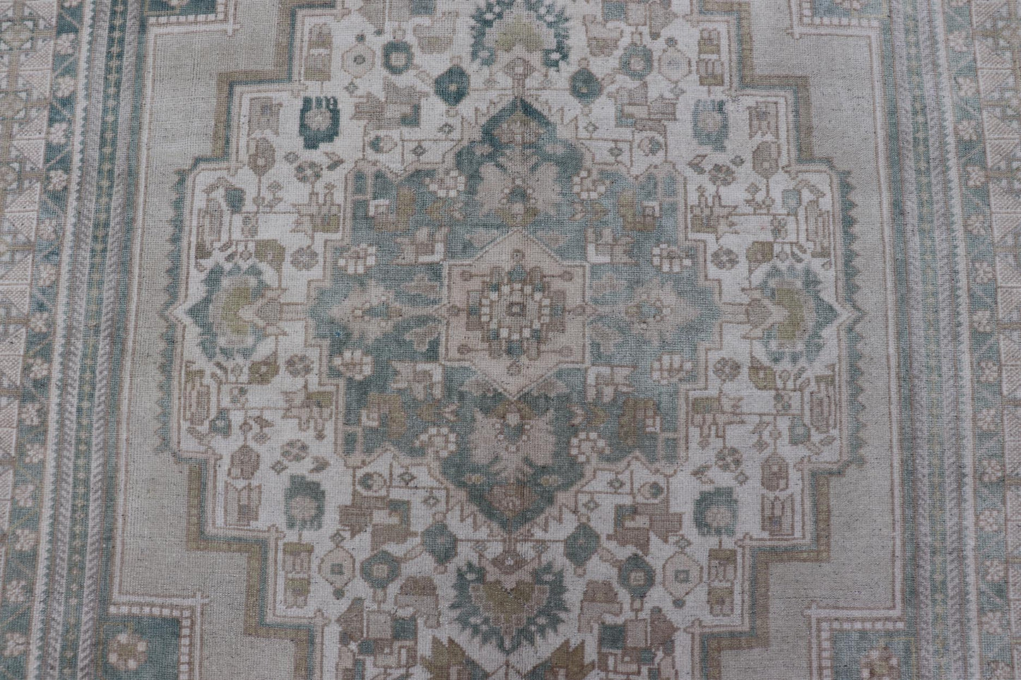 Measures: 6'4 x 11'9 Turkish Vintage Oushak Rug With Medallion in Muted Light Green and Cream. Keivan Woven Arts / rug TU - MTU - 4665 country of origin / type: Turkey / circa 1940 This vintage muted Turkish Oushak Rug has been hand - knotted in ... - Keivan Woven ArtsTU - MTU - 4665 - 22039Rug