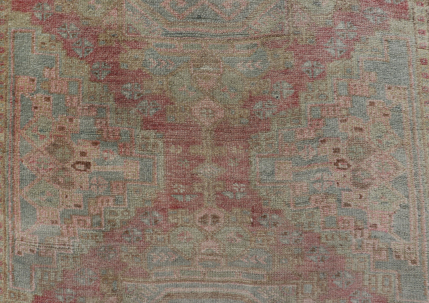 Measures: 4'5 x 8'0 Vintage Turkish Double Medallion Oushak in Neutral Earth Tones With Soft Pink. Country of Origin: Turkey; Type: Oushak; Design: Medallion, Diamond Medallion; Keivan Woven Arts; rug TU - MTU - 4669. Characterized by a comely ... - Keivan Woven ArtsTU - MTU - 4669 - 23048Rug