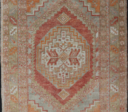 Measures: 3'7 x 5'7 Turkish Vintage Oushak Rug With Medallion Design With Interconnected Motifs. Keivan Woven Arts rug / TU - MTU - 4672, country of origin / type: Turkey / Oushak, circa 1940 This vintage Turkish Oushak carpet (circa 1940) features... - Keivan Woven ArtsTU - MTU - 4672 - 22914Rug
