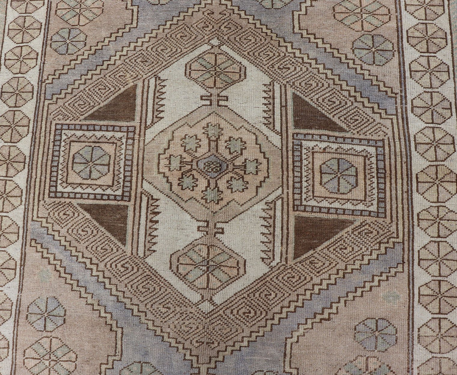 Vintage Turkish Hand - Woven Oushak Medallion Rug in Lavender and Khaki Vintage Oushak Rug from Turkey with Medallion Design, rug TU - MTU - 4847, country of origin / type: Turkey / Oushak, circa 1950 This vintage Turkish Oushak rug features a ... - Keivan Woven ArtsTU - MTU - 4847 - 10786Rug