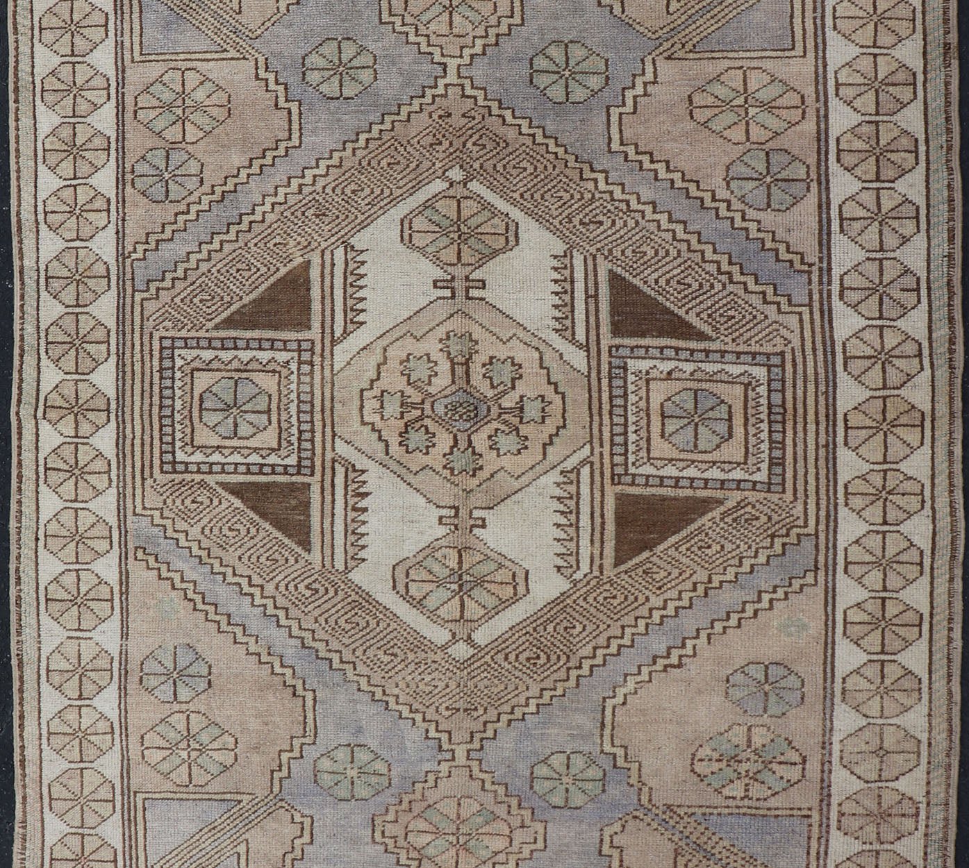 Vintage Turkish Hand - Woven Oushak Medallion Rug in Lavender and Khaki Vintage Oushak Rug from Turkey with Medallion Design, rug TU - MTU - 4847, country of origin / type: Turkey / Oushak, circa 1950 This vintage Turkish Oushak rug features a ... - Keivan Woven ArtsTU - MTU - 4847 - 10786Rug