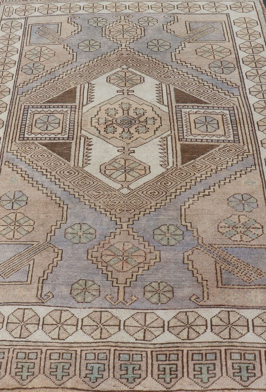 Vintage Turkish Hand - Woven Oushak Medallion Rug in Lavender and Khaki Vintage Oushak Rug from Turkey with Medallion Design, rug TU - MTU - 4847, country of origin / type: Turkey / Oushak, circa 1950 This vintage Turkish Oushak rug features a ... - Keivan Woven ArtsTU - MTU - 4847 - 10786Rug