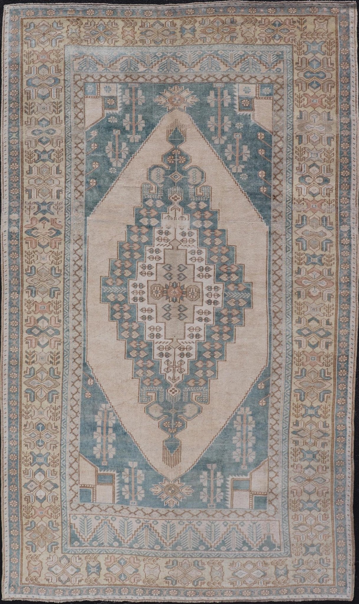 Turkish Oushak Vintage Carpet from Turkey in Light Yellow and Blue Tones Vintage Hand Knotted Oushak carpet from Turkey in blue and cream tones, Keivan Woven Arts / rug TU - MTU - 4869, country of origin / type: Turkey / Oushak, circa 1940 ... - Keivan Woven ArtsTU - MTU - 4869 - 17586Rug