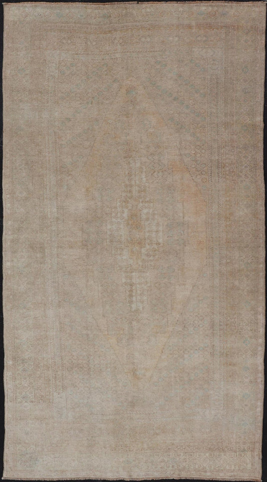 Vintage short Gallery Turkish Oushak Rug in Earth Tones, Light Brown and Taupe Vintage Gallery runner from Turkey with Medallion design in various tones of tan, sand, taupe and light brown rug/TU - MTU - 4889. Measures: 5'4 x 10'7 - Keivan Woven ArtsTU - MTU - 4889 - 18625Rug
