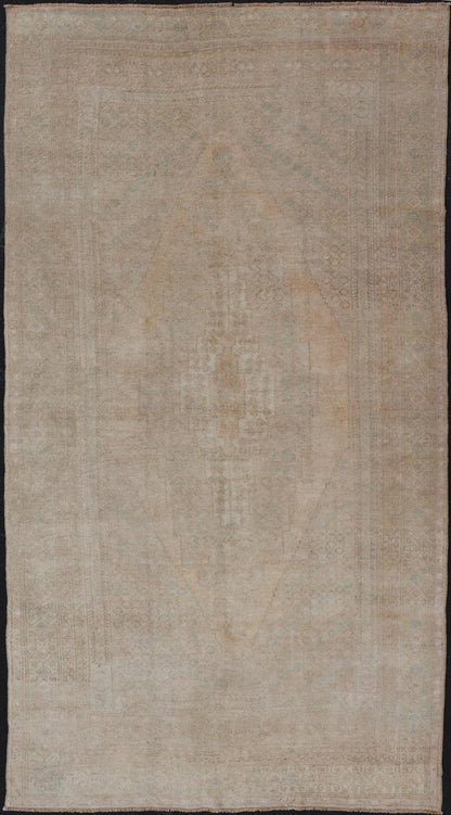 Vintage short Gallery Turkish Oushak Rug in Earth Tones, Light Brown and Taupe Vintage Gallery runner from Turkey with Medallion design in various tones of tan, sand, taupe and light brown rug/TU - MTU - 4889. Measures: 5'4 x 10'7 - Keivan Woven ArtsTU - MTU - 4889 - 18625