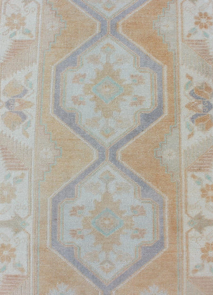 Soft Color Vintage Hand Knotted Turkish Oushak Runner With Medallion Design in Soft Peach Vintage Turkish Oushak Runner, rug TU - MTU - 4912, Keivan Woven Arts country of origin / type: Turkey / Oushak, circa 1940 This vintage Turkish Oushak ... - Keivan Woven ArtsTU - MTU - 4912 - 12156Rug