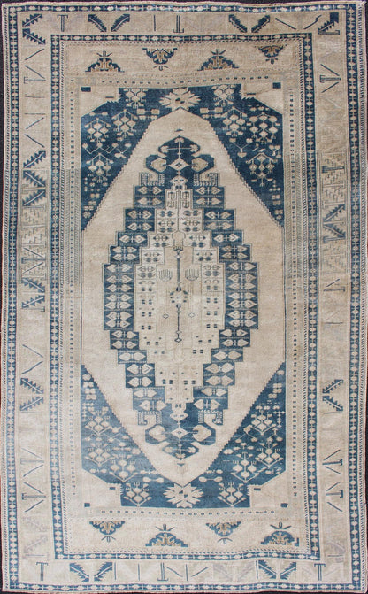 Vintage Hand Knotted Turkish Oushak Rug With Central Medallion in Blue and Cream Vintage Turkish Oushak rug with Central Medallion in cream and blue, rug/TU - MTU - 4936, Keivan Woven Arts / country of origin / type: Turkey / Oushak, circa 1940 ... - Keivan Woven ArtsTU - MTU - 4936 - 12176Rug