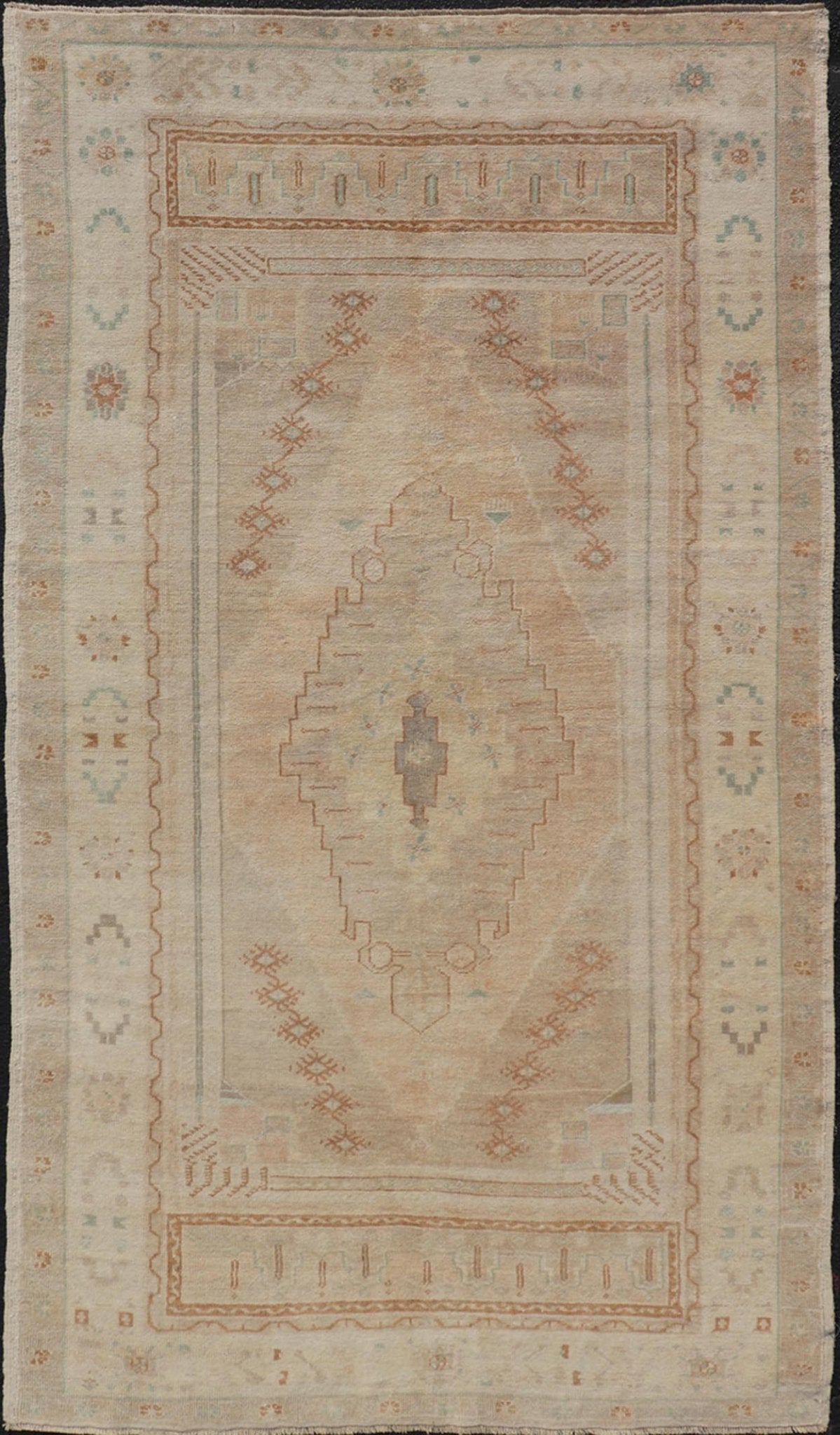 Vintage Oushak Rug from Turkey with Muted Colors and Tribal Medallion. Vintage Oushak Turkish Rug from Anatolian region of Turkey displays Muted colors and delicate tones with Florals and geometric medallion. Keivan Woven Arts rug/ TU - MTU - 4948 ... - Keivan Woven ArtsTU - MTU - 4948 - 18980Rug