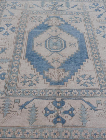 Vintage Turkish Oushak Rug With Medallion Design in Blue, Lt. Blue & Ivory Oushak vintage rug from Turkey with Geometric medallion in various blue tones, Light teal blue and ivory, Keivan Woven Arts/rug TU - MTU - 4954, country of origin / type: Tu... - Keivan Woven ArtsTU - MTU - 4954 - 18998Rug