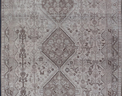 Persian Shiraz rug with vertical sub - geometric medallions in earth tones. rug TU - MTU - 4970, country of origin / type: Iran / Shiraz, circa 1920 Keivan Woven Arts Measures: 7'0 x 10'0 - Keivan Woven ArtsTU - MTU - 4970 - 19214Rug