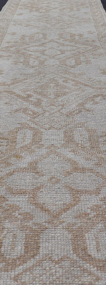nan - Keivan Woven ArtsTU - MTU - 5062 - 27210Rug