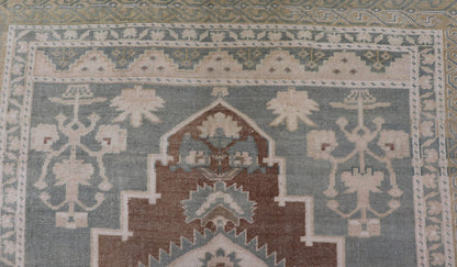 vintage Turkish Oushak with Medallion in Taupe, Lt. Brown, Gray Blue, & Tan Vintage Turkish Oushak Medallion rug in Gray blue, light brown, gray green, taupe, tan and cream Keivan Woven Arts rug/TU - MTU - 6074, country of origin / type: Turkey / O... - Keivan Woven ArtsTU - MTU - 6074 - 19196Rug