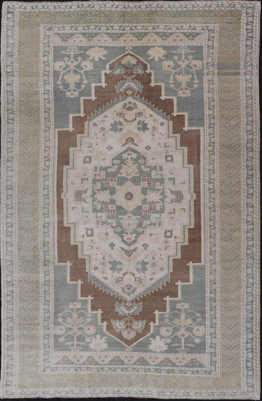 vintage Turkish Oushak with Medallion in Taupe, Lt. Brown, Gray Blue, & Tan Vintage Turkish Oushak Medallion rug in Gray blue, light brown, gray green, taupe, tan and cream Keivan Woven Arts rug/TU - MTU - 6074, country of origin / type: Turkey / O... - Keivan Woven ArtsTU - MTU - 6074 - 19196Rug