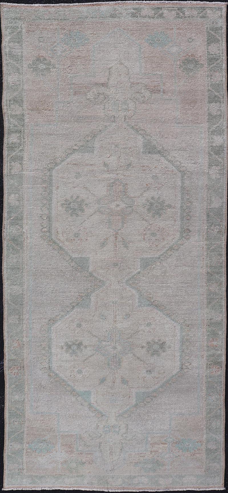 Vintage Turkish short Oushak Runner with Subdued Geometric Medallions in Light Tones Vintage small Oushak carpet with multi - medallion design in cream, tan, and light teal green, teal blue. Keivan Woven Arts rug/TU - MTU - 6103, country of origin / ... - Keivan Woven ArtsTU - MTU - 6103 - 19052Rug