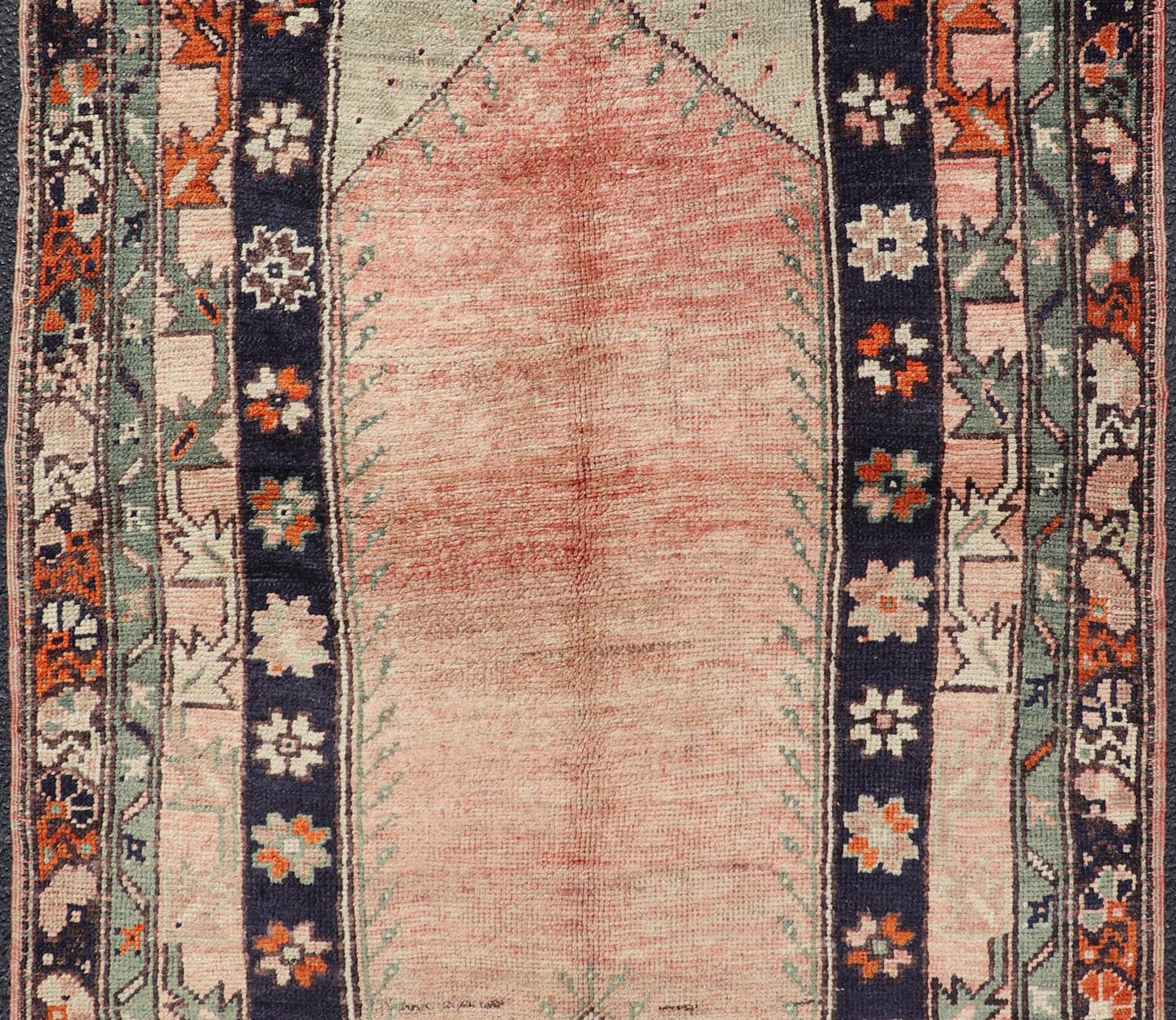 Keivan Woven Arts - Turkish Oushak Vintage Rug with Geometric design in shades of peach, navy blue and green. rug TU - MTU - 95086, country of origin / type: Turkey / Oushak, circa mid - 20th century Measures: 3'8 x 6'2 This Oushak rug features a unique... - Keivan Woven ArtsTU - MTU - 95086 - 3698Rug