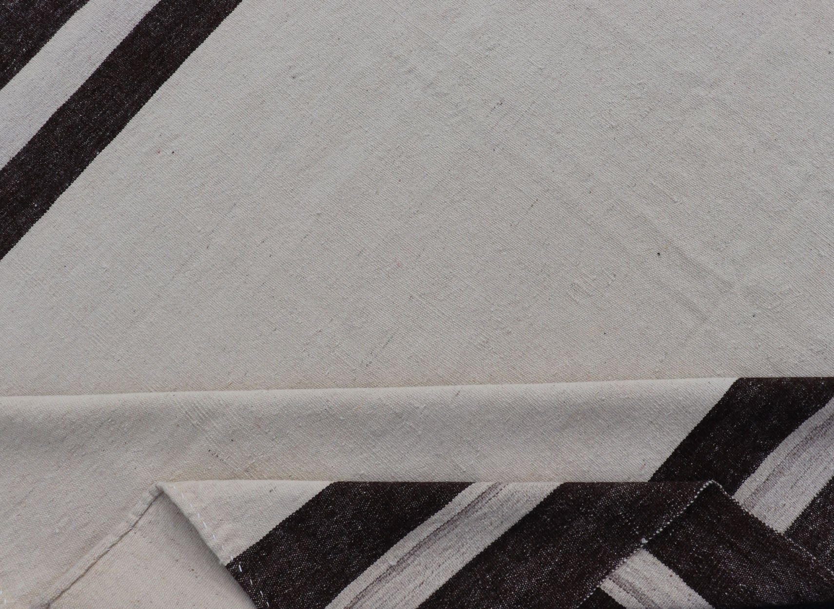 Minimalist Design Off White and Brown Colored Vintage Turkish Kilim Rug. Keivan Woven Arts / rug TU - NED - 1017, country of origin / type: Turkey / Kilim, circa 1950 Measures: 5'7 x 9'1 This mid - century vintage Kilim is set on an off white/... - Keivan Woven ArtsTU - NED - 1017 - 14482Rug
