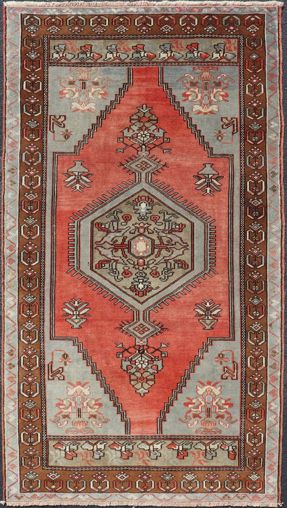 Medallion Vintage Turkish Oushak in Soft Red, Charcoal, Gray and Brown Medallion vintage Turkish Oushak in red, gray, charcoal, and brown, rug TU - NED - 1022 country of origin / type: Turkey / Oushak, circa 1940. This beautiful vintage Ousha... - Keivan Woven ArtsTU - NED - 1022 - 14388Rug