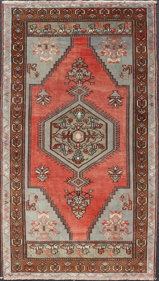 Medallion Vintage Turkish Oushak in Soft Red, Charcoal, Gray and Brown Medallion vintage Turkish Oushak in red, gray, charcoal, and brown, rug TU - NED - 1022 country of origin / type: Turkey / Oushak, circa 1940. This beautiful vintage Ousha... - Keivan Woven ArtsTU - NED - 1022 - 14388Rug