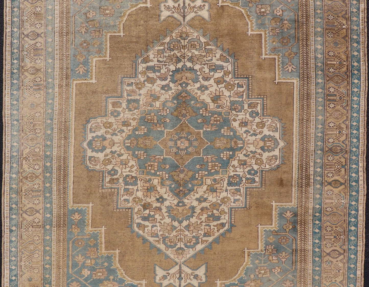 Turkish Oushak Vintage Carpet from Turkey in Golden Brown and Blue Tones Vintage Oushak carpet from Turkey in blue and golden tones, rug TU - NED - 1029, country of origin / type: Turkey / Oushak, circa 1950 This vintage Turkish Oushak rug fe... - Keivan Woven ArtsTU - NED - 1029 - 14396Rug