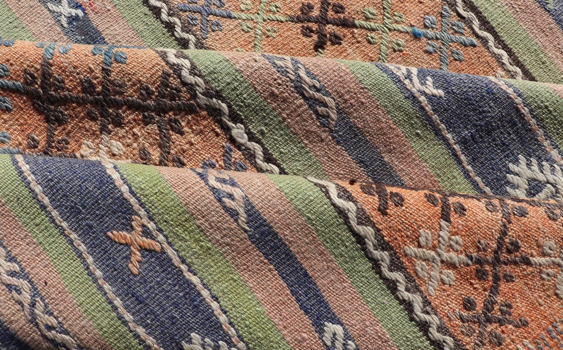Colorful Turkish Kilim with Stripes and Geometric Motifs in Orange and Green Colorful Turkish Kilim rug with stripes and geometric elements, Keivan Woven Arts / rug TU - NED - 1034, country of origin / type: Turkey / Kilim, circa mid - 20th century. ... - Keivan Woven ArtsTU - NED - 1034 - 14346Rug