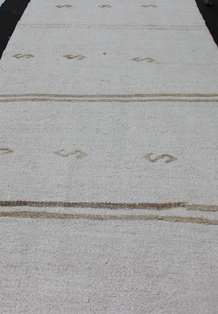 Vintage Turkish Flat - Weave Runner with Modern Stripe Design in White Color Modern Kilim runner from Turkey with stripes. Keivan Woven Arts, rug TU - NED - 1206, country of origin / type: Turkey / Kilim, circa 1960 This modern - design vintage r... - Keivan Woven ArtsTU - NED - 1206 - 12184Rug