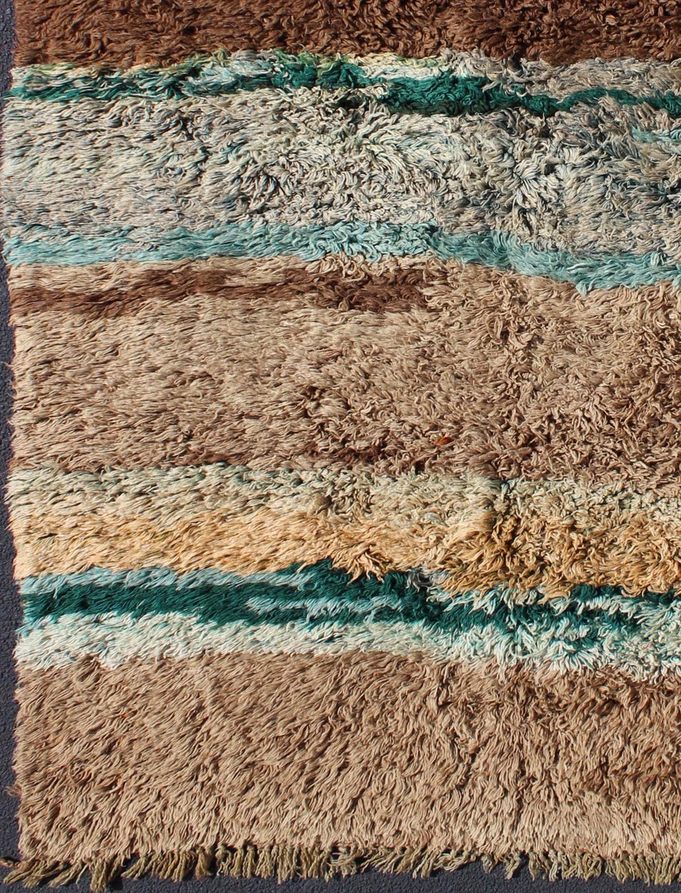 Vintage Turkish Tulu Rug with Modern Design for Modern & Contemporary Interiors. With a lustrous high pile, this Turkish Tulu has a wide stripe pattern that varies in color. The combination of colors in this piece is unique and very pleasant. Me... - Keivan Woven ArtsTU - NED - 136024 - 4592Rug