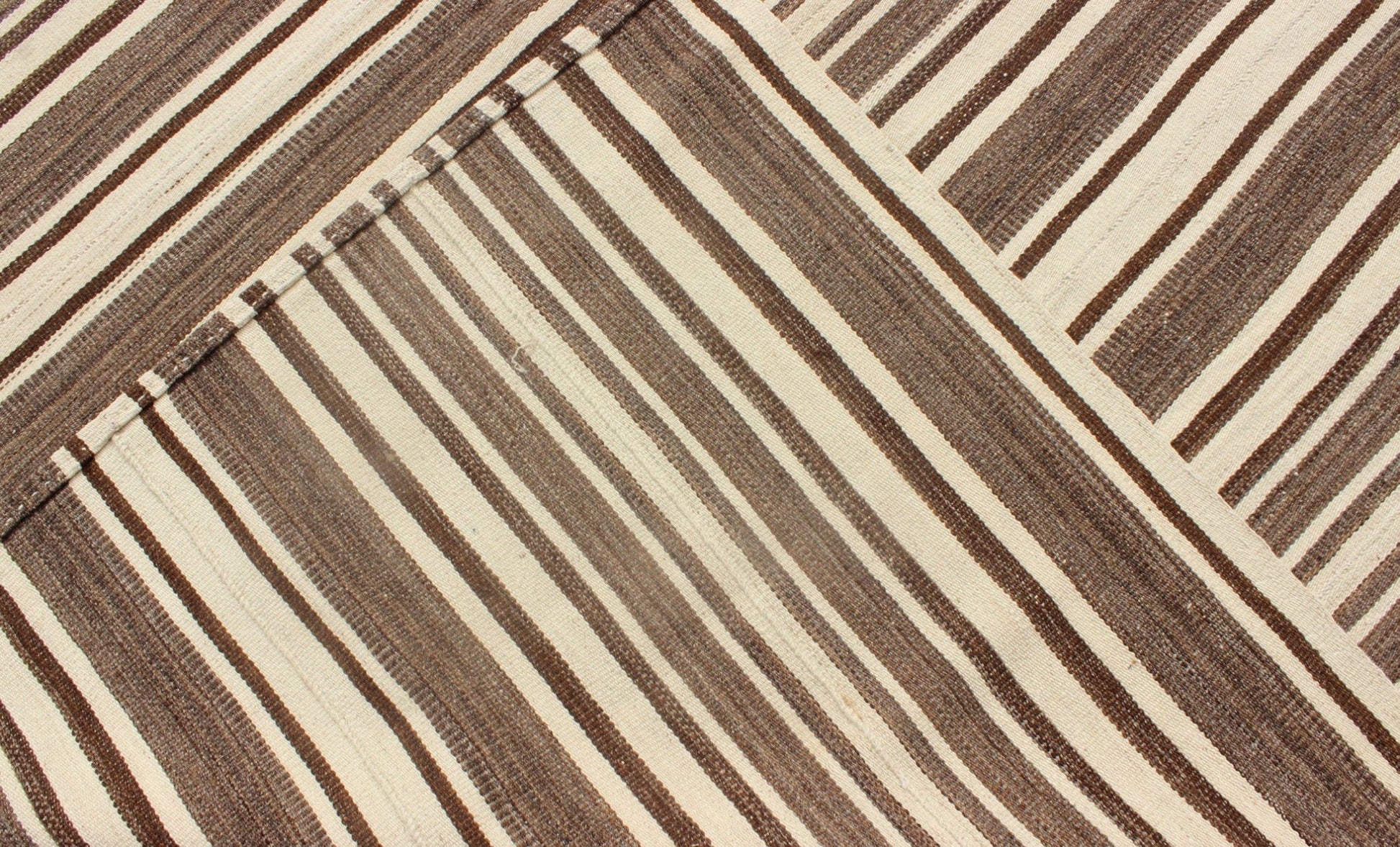 Vintage Turkish Flat - Weave In Muted Colored Kilim in Taupe, Brown and Cream Minimalist design Kilim from Turkey, rug TU - NED - 4724, country of origin / type: Turkey / Kilim, circa 1950 Keivan Woven Arts This vintage flat - woven Kilim feature... - Keivan Woven ArtsTU - NED - 4724 - 9216Rug