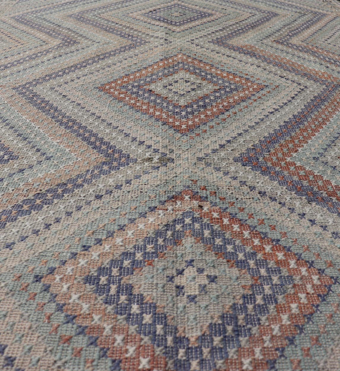 Vintage Turkish Hand Woven Kilim Rug in Wool with Diamond Design. Vintage Turkish Hand Woven Kilim Rug in Wool with Diamond Design. Vintage Kilim rug with all - over sub - geometric diamond design, Keivan Woven Arts; rug TU - NED - 50001, country of o... - Keivan Woven ArtsTU - NED - 50001 - 22375Rug