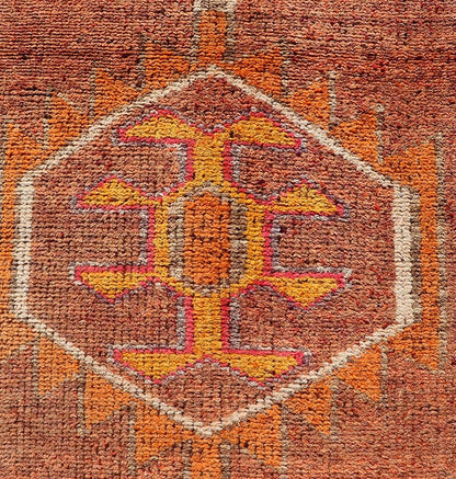 Measures: 2'9 x 11'0 Vintage Turkish Runner with Large Medallion Kurdish Design in Earthy Tones. Keivan Woven Arts / rug TU - NED - 5021, country of origin / type: Turkey / Oushak, circa 1960. This beautiful vintage Oushak runner from 1960s Turkey f... - Keivan Woven ArtsTU - NED - 5021 - 22267Rug
